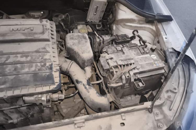 Used Skoda Rapid 2019 1.5L Automatic Comfort Edition China VI Standard Engine Bay Left