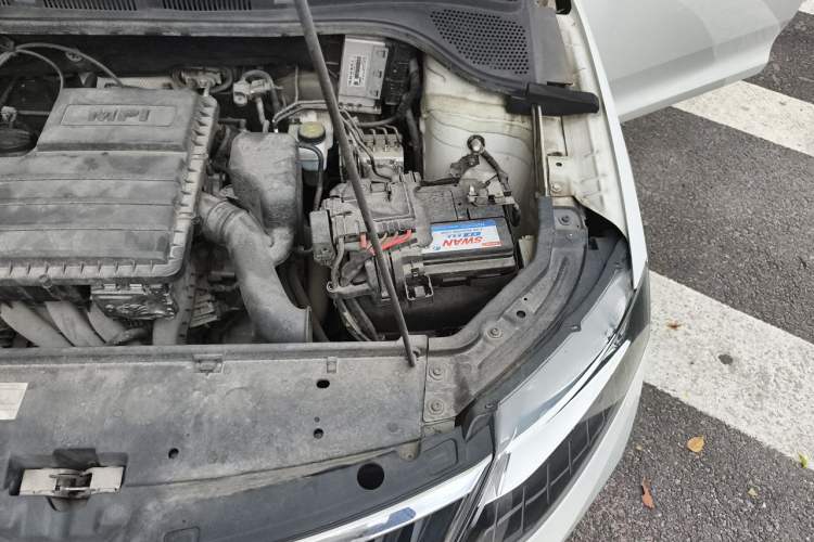 Used Skoda Rapid 2019 1.5L Manual Entry-Level Version Engine Bay Left