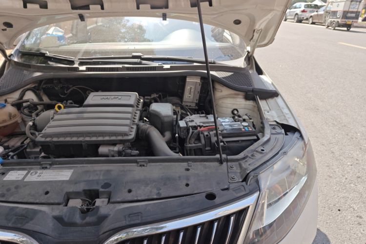 Used Skoda Rapid 2019 1.5L Manual Comfort Edition China VI Standard Engine Bay Left