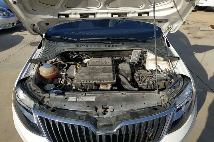 Used Skoda Rapid 2019 Revised Version 1.5L Manual Standard Edition China VI Engine Bay