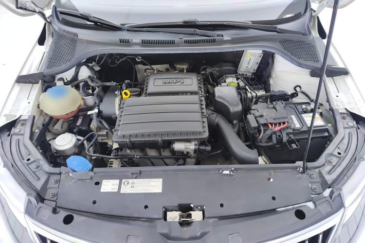 Used Skoda Rapid 2019 1.5L Automatic Comfort Edition China VI Standard Engine Bay