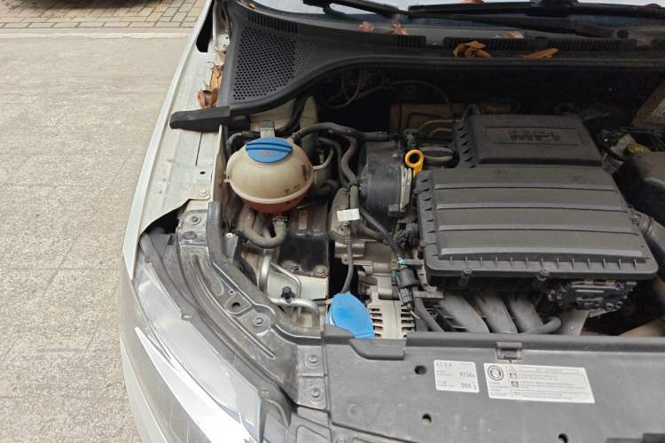 Used Skoda Rapid 2019 1.5L Manual Comfort Edition China VI Standard Engine Bay Right