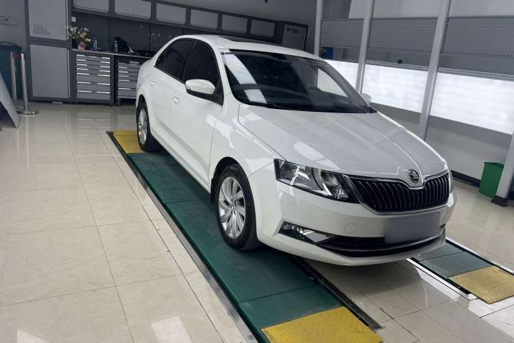 Used Skoda Rapid 2019 1.5L Automatic Comfort Edition China V Standard Exterior 1