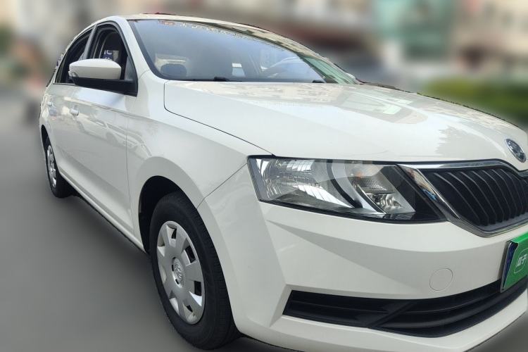 Used Skoda Rapid 2019 1.5L Automatic Standard Edition Exterior 2