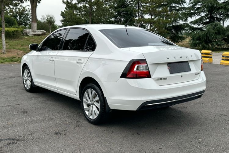 Used Skoda Rapid 2019 1.5L Automatic Comfort Edition China VI Standard Exterior 3
