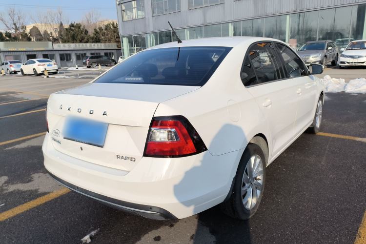Used Skoda Rapid 2019 1.5L Automatic Comfort Edition China VI Standard Exterior 3