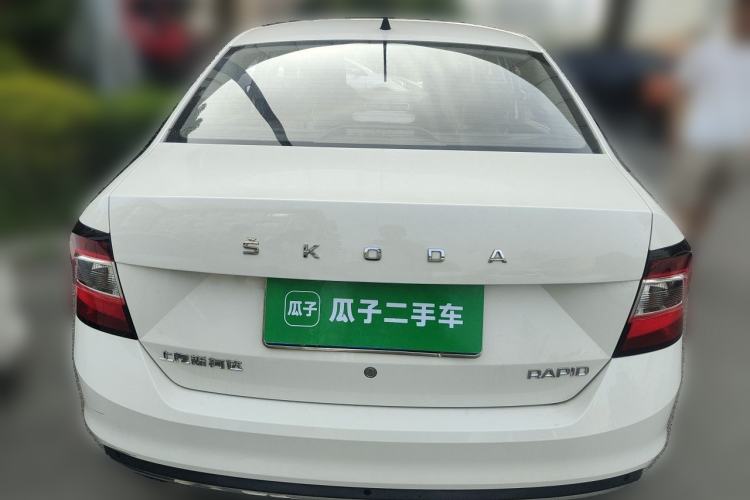 Used Skoda Rapid 2019 1.5L Automatic Standard Edition Exterior 4