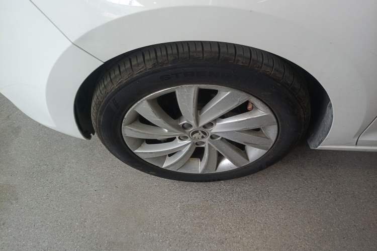Used Skoda Rapid 2019 1.5L Manual Comfort Edition China VI Standard Exterior 4