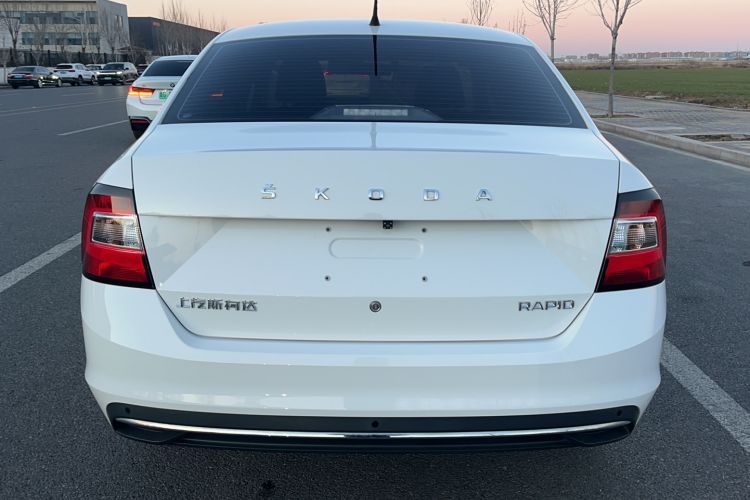 Used Skoda Rapid 2019 1.5L Automatic Comfort Edition China VI Standard Exterior 4