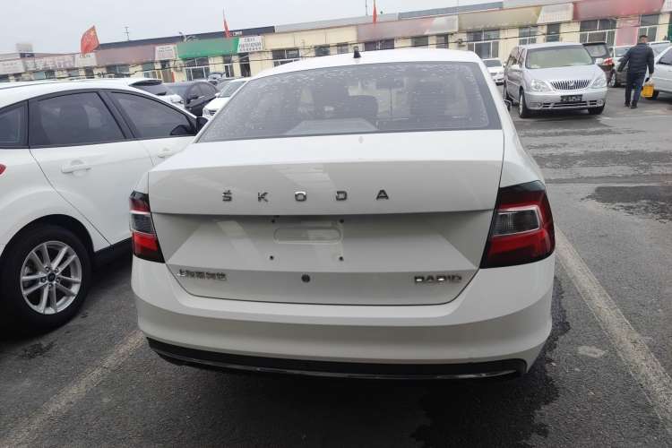 Used Skoda Rapid 2019 1.5L Automatic Comfort Edition China VI Standard Exterior 4