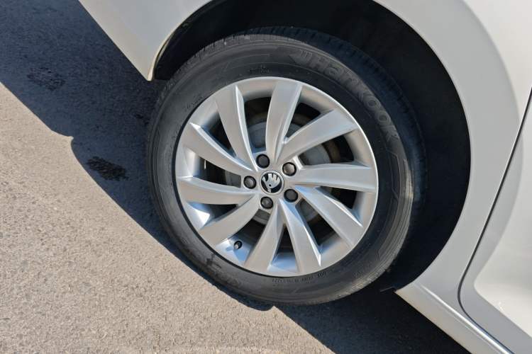 Used Skoda Rapid 2019 1.5L Automatic Comfort Edition China V Standard Exterior 5