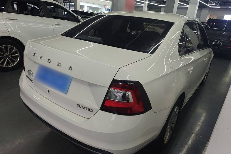 Used Skoda Rapid 2019 1.5L Automatic Comfort Edition China VI Standard Exterior 5