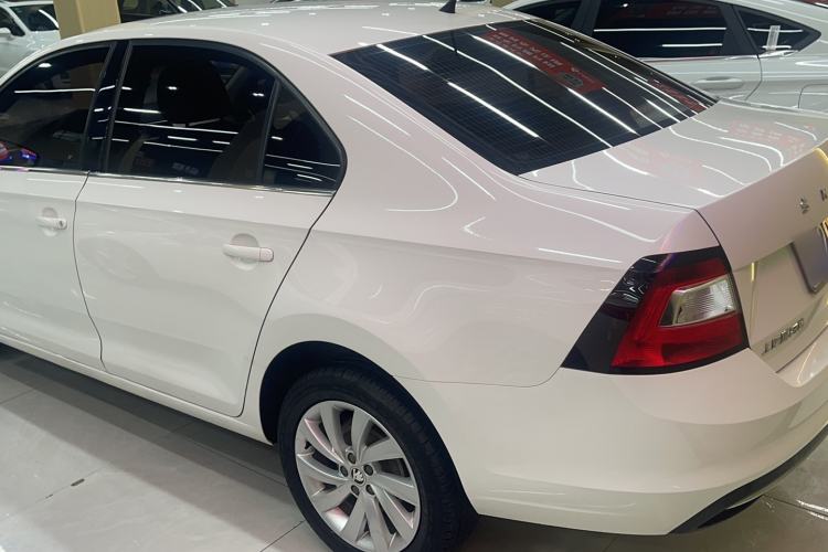 Used Skoda Rapid 2019 1.5L Automatic Comfort Edition China VI Standard Exterior 5