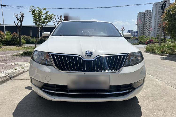 Used Skoda Rapid 2019 1.5L Automatic Comfort Edition China VI Standard Exterior 5