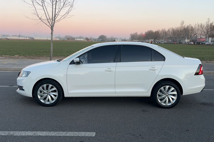 Used Skoda Rapid 2019 1.5L Automatic Comfort Edition China VI Standard Exterior 5