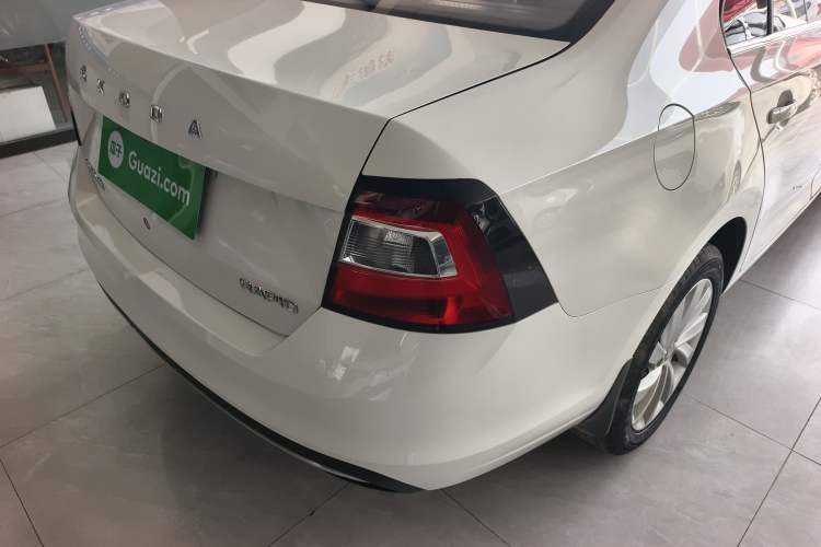 Used Skoda Rapid 2019 1.5L Automatic Comfort Edition China VI Standard Exterior 6