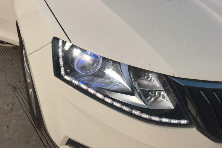 Used Skoda Rapid 2019 1.5L Manual Comfort Edition China V Standard Exterior 6