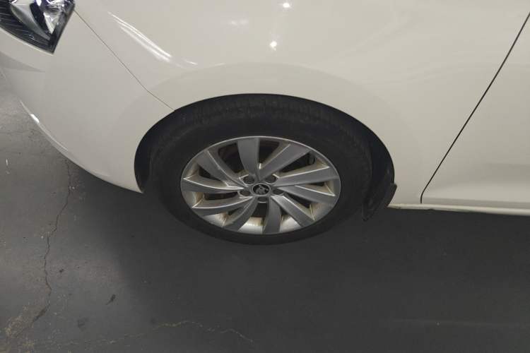 Used Skoda Rapid 2019 1.5L Automatic Comfort Edition China VI Standard Exterior 7