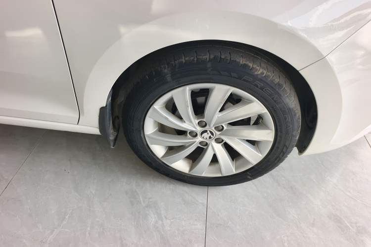 Used Skoda Rapid 2019 1.5L Automatic Comfort Edition China VI Standard Exterior 8