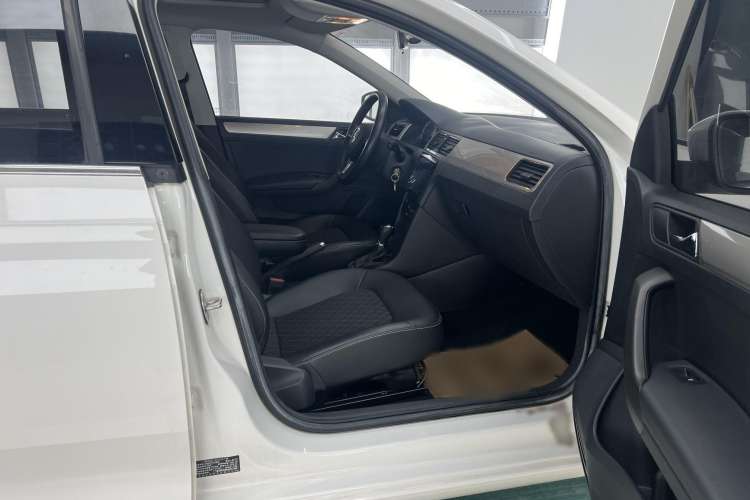 Used Skoda Rapid 2019 1.5L Automatic Comfort Edition China V Standard Exterior 9