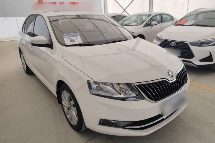 Used Skoda Rapid 2019 1.5L Automatic Comfort Edition China VI Standard Front Right 45 Deg