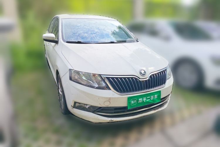 Used Skoda Rapid 2019 1.5L Automatic Comfort Edition China VI Standard Front Right 45 Deg