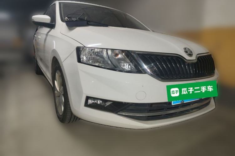 Used Skoda Rapid 2019 1.5L Automatic Comfort Edition China VI Standard Front Right 45 Deg