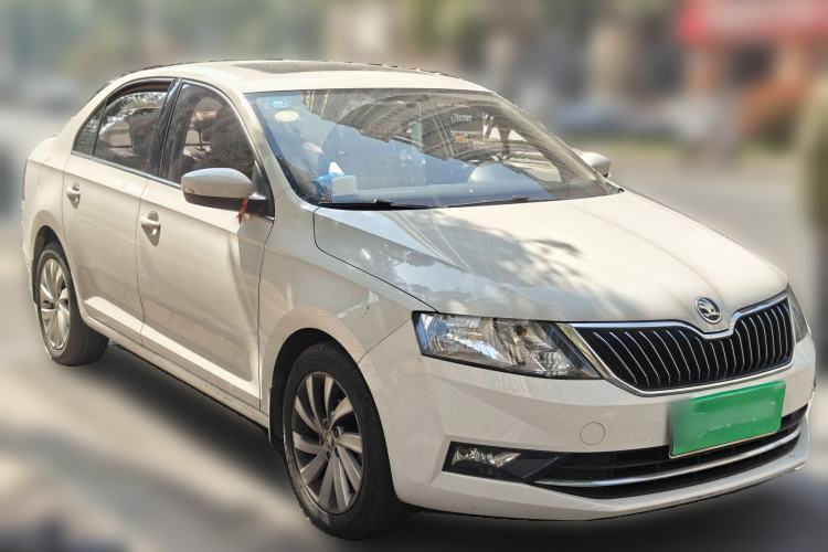 Used Skoda Rapid 2019 1.5L Manual Comfort Edition China VI Standard Front Right 45 Deg