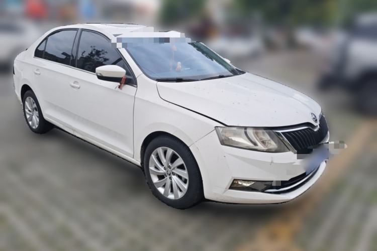 Used Skoda Rapid 2019 1.5L Automatic Comfort Edition China VI Standard Front Right 45 Deg