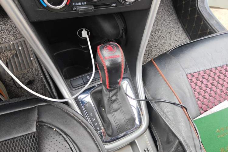 Used Skoda Rapid 2019 1.5L Automatic Comfort Edition China V Standard Gear Lever