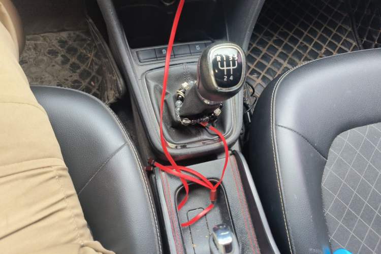Used Skoda Rapid 2019 1.5L Manual Comfort Edition China V Standard Gear Lever