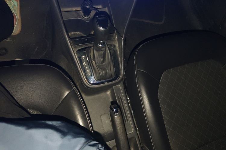 Used Skoda Rapid 2019 1.5L Automatic Comfort Edition China V Standard Gear Lever