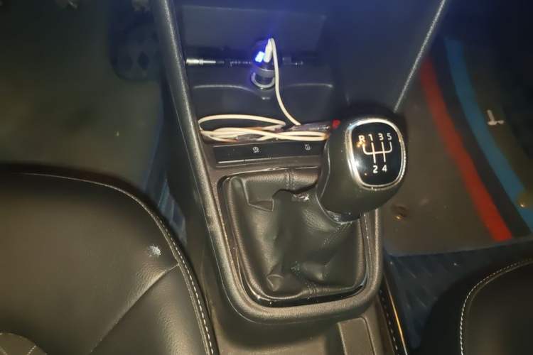 Used Skoda Rapid 2019 1.5L Manual Comfort Edition China V Standard Gear Lever