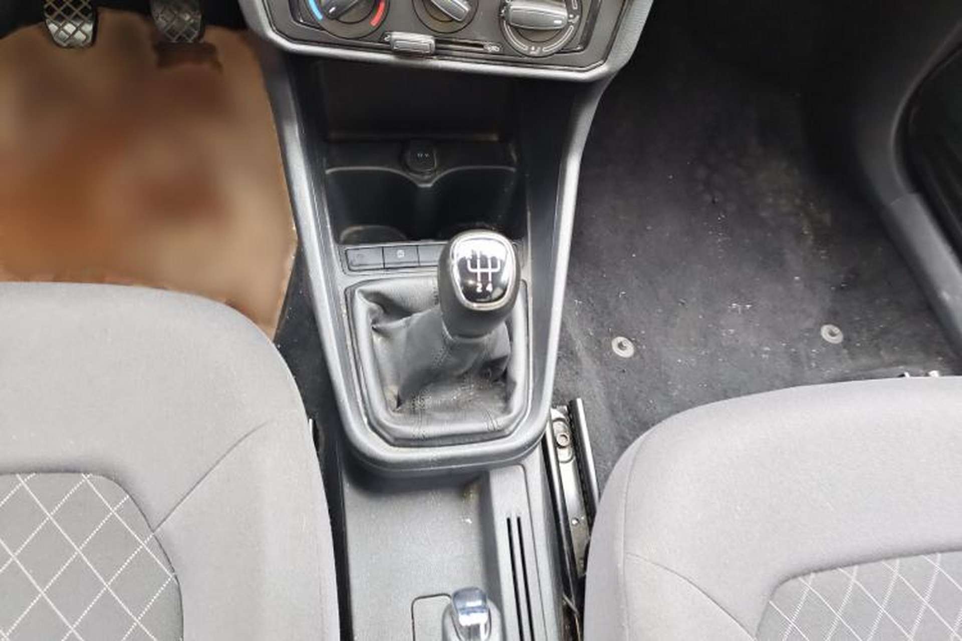 Used Skoda Rapid 2019 Revised Version 1.5L Manual Entry-Level Edition China VI Gear Lever