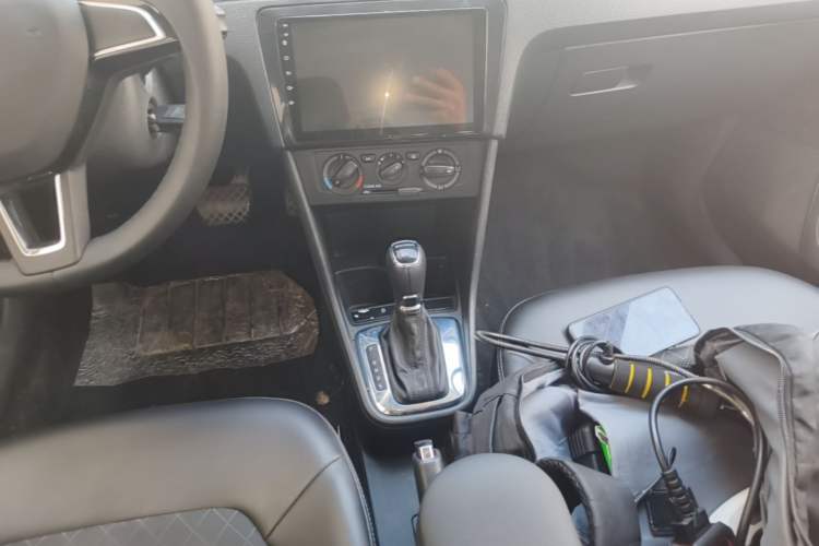 Used Skoda Rapid 2019 1.5L Automatic Comfort Edition China V Standard Gear Lever