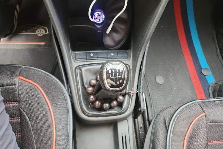 Used Skoda Rapid 2019 Revised Version 1.5L Manual Standard Edition China VI Gear Lever
