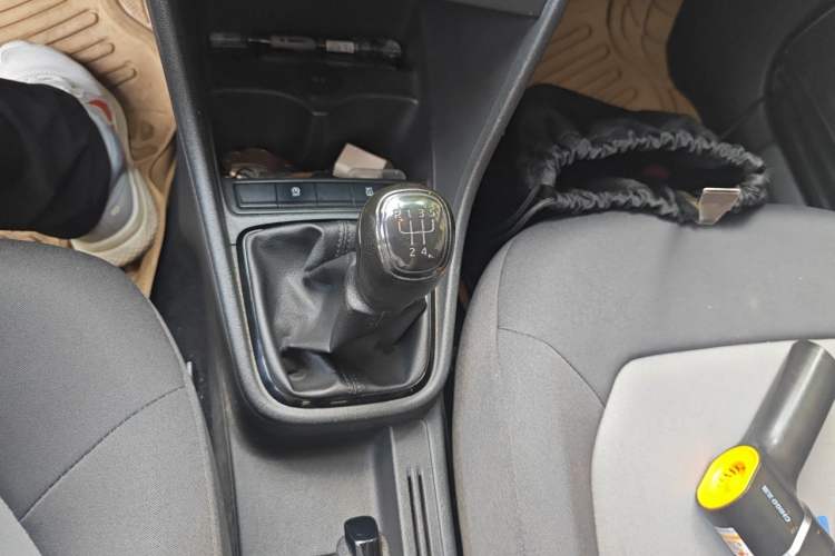 Used Skoda Rapid 2019 Revised Version 1.5L Manual Entry-Level Edition China VI Gear Lever