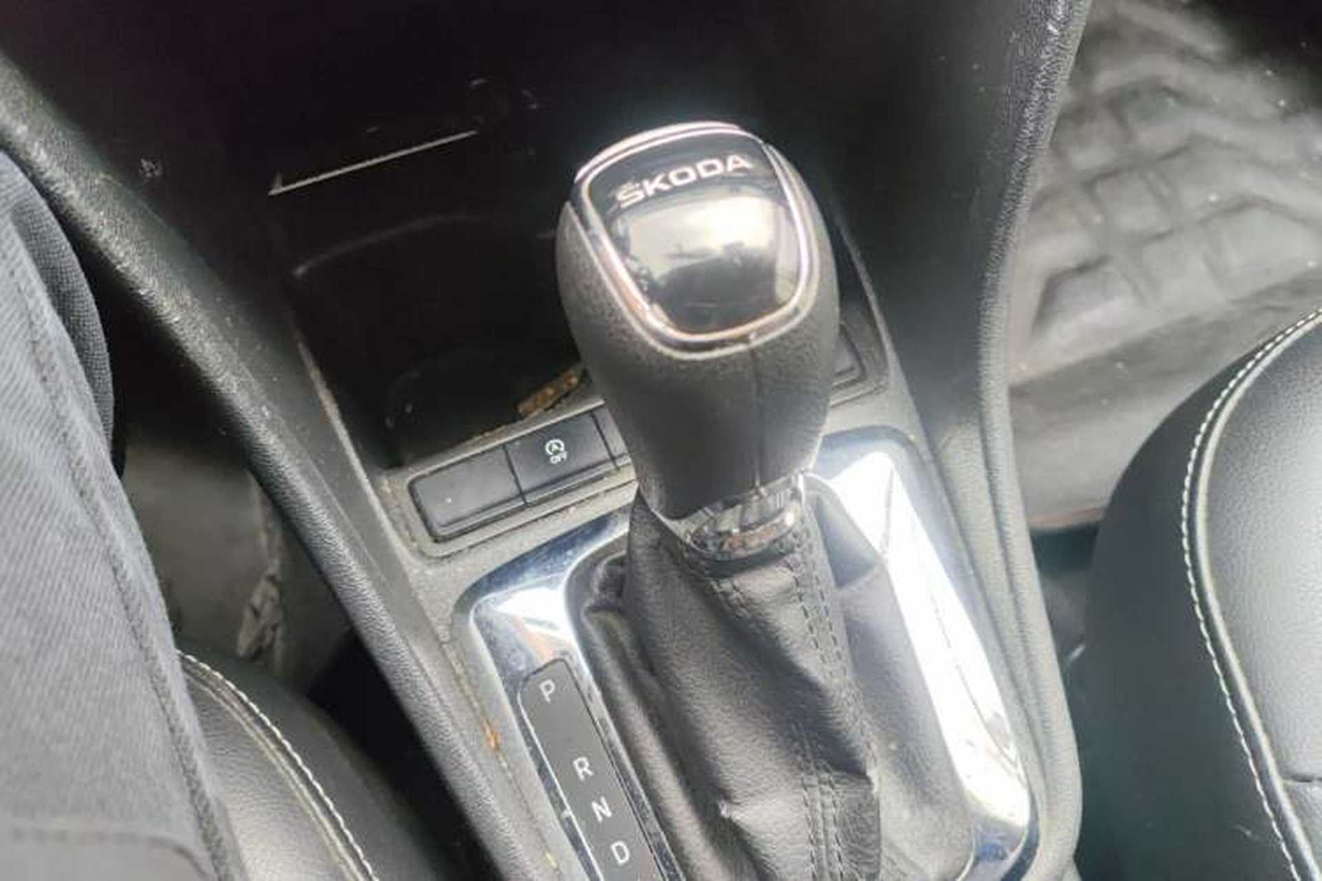 Used Skoda Rapid 2019 1.5L Automatic Comfort Edition China V Standard Gear Lever