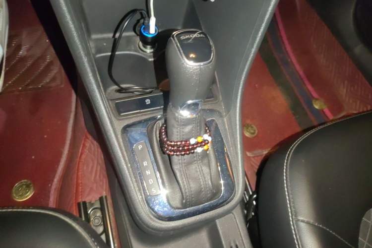 Used Skoda Rapid 2019 1.5L Automatic Comfort Edition China V Standard Gear Lever
