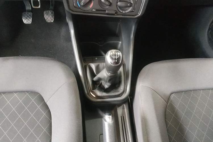 Used Skoda Rapid 2019 Revised Version 1.5L Manual Standard Edition China VI Gear Lever
