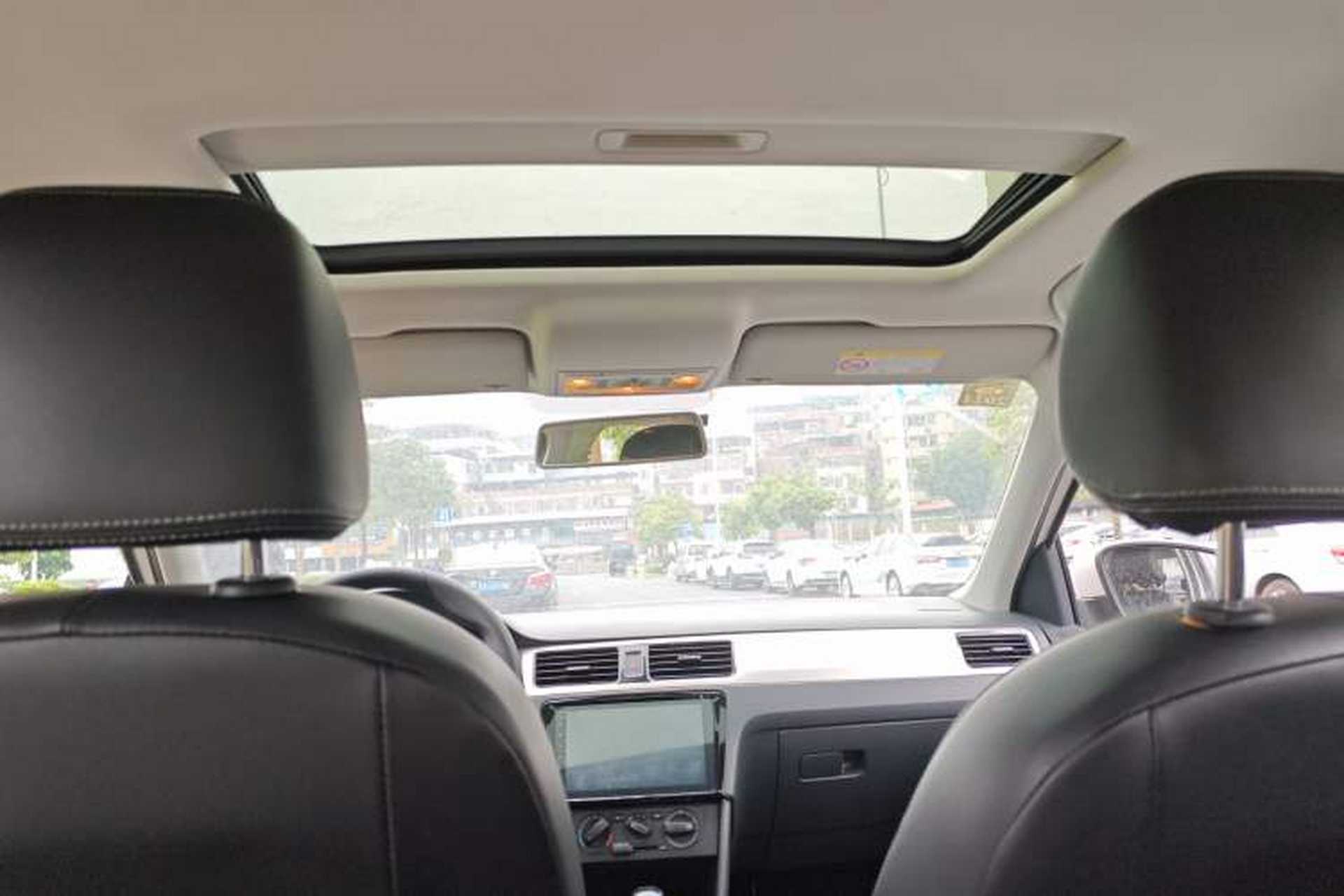 Used Skoda Rapid 2019 1.5L Automatic Comfort Edition China VI Standard Headliner