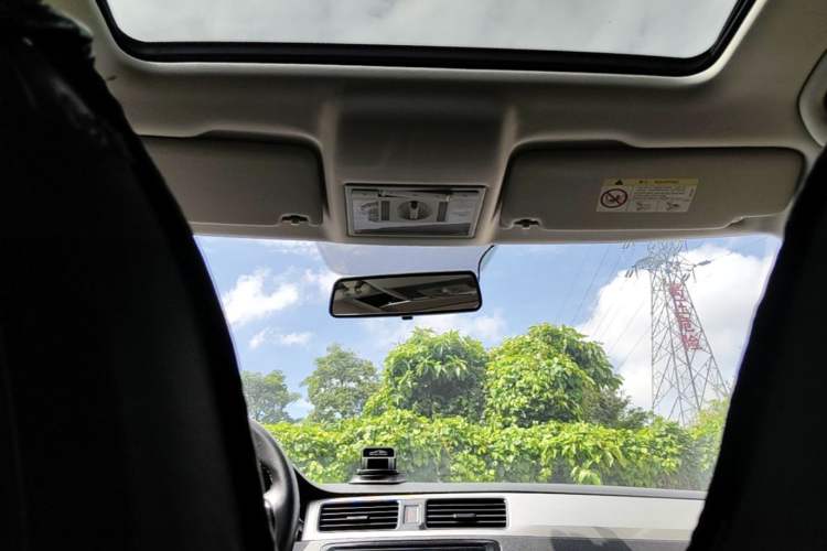 Used Skoda Rapid 2019 1.5L Automatic Comfort Edition China VI Standard Headliner