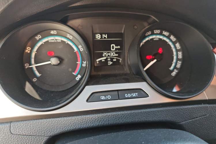 Used Skoda Rapid 2019 Revised Version 1.5L Manual Standard Edition China VI Instrument Cluster