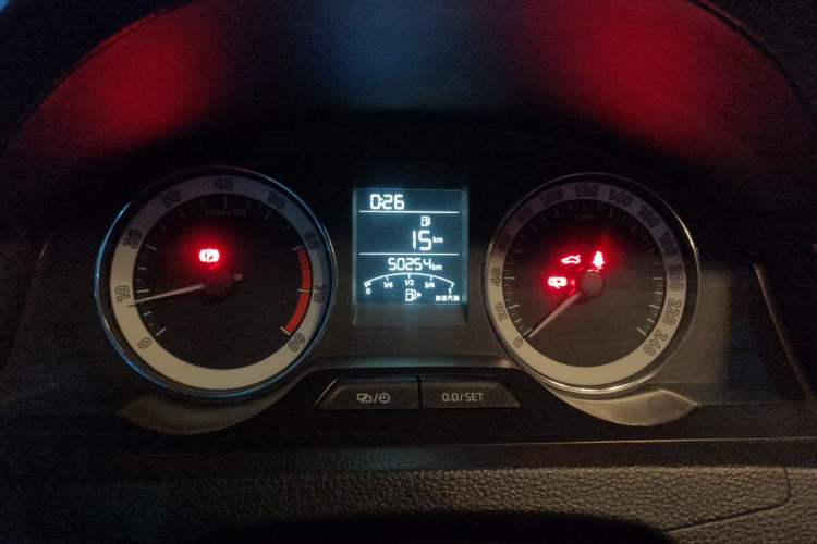 Used Skoda Rapid 2019 1.5L Manual Comfort Edition China VI Standard Instrument Cluster