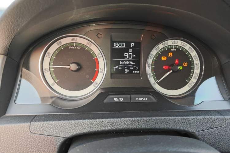 Used Skoda Rapid 2019 1.5L Automatic Comfort Edition China VI Standard Instrument Cluster