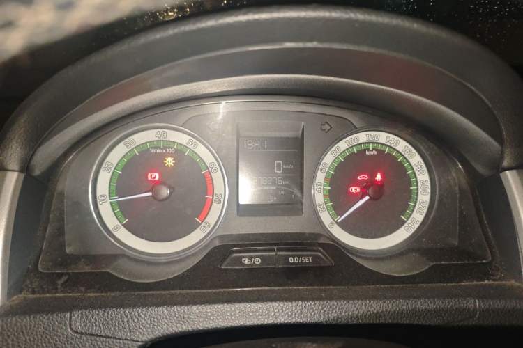 Used Skoda Rapid 2019 1.5L Manual Comfort Edition China VI Standard Instrument Cluster