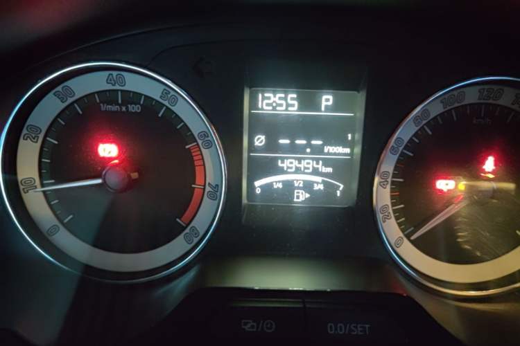 Used Skoda Rapid 2019 1.5L Automatic Comfort Edition China VI Standard Instrument Cluster
