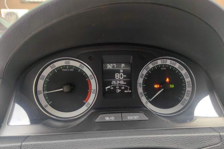 Used Skoda Rapid 2019 1.5L Automatic Comfort Edition China VI Standard Instrument Cluster
