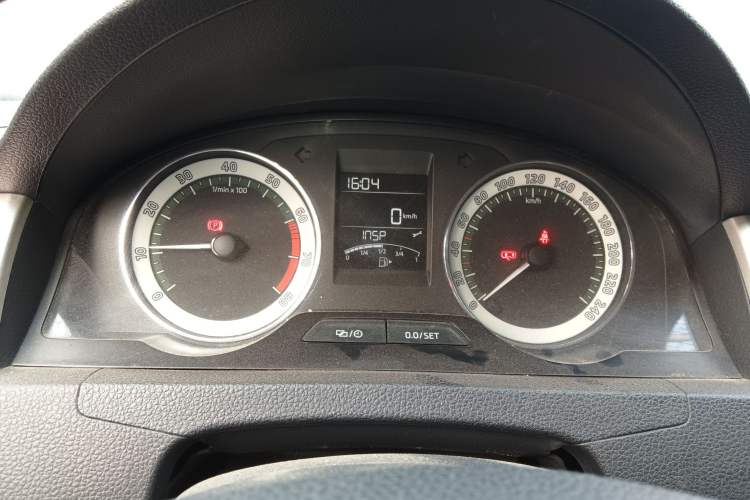 Used Skoda Rapid 2019 1.5L Manual Comfort Edition China VI Standard Instrument Cluster