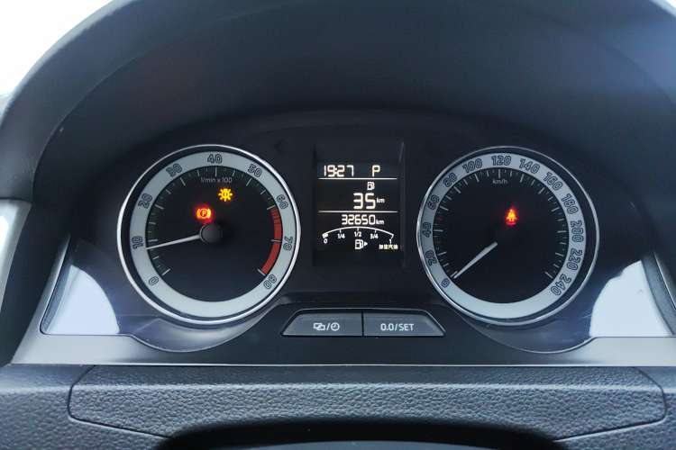 Used Skoda Rapid 2019 1.5L Automatic Comfort Edition China VI Standard Instrument Cluster